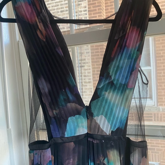 COPY - Bebe mesh floor length gown - Picture 4 of 6